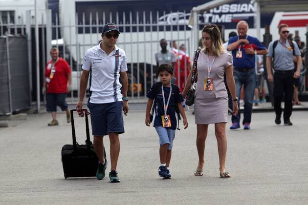 Italian Grand Prix, Monza 01 - 04 September 2016 04.09.2016 - Felipe Massa (BRA) Williams FW38, Felipinho and Raffaela Bassi (BRA), wife of Felipe Massa (BRA) 