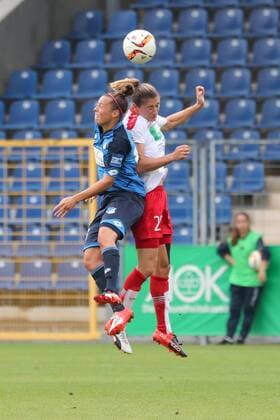v.li.: Nicole Billa (TSG, 16), Bianca Schmidt (Potsdam, 20), Kopfball, header, Aktion, Action, Fussball, Allianz Frauen-Bundesliga, TSG 1899 Hoffenheim - 1. FFC Turbine Potsdam, xozx