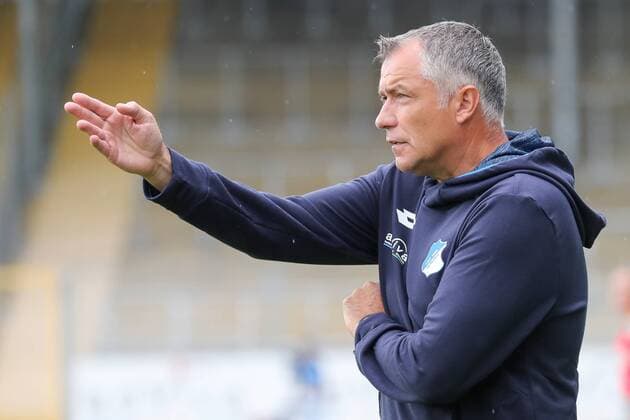 Jürgen Ehrmann (Juergen Ehrmann, Trainer, TSG), gibt Anweisungen, gestikuliert, mit den Armen gestikulieren, gives instructions, gesticulate, Fussball, Allianz Frauen-Bundesliga, TSG 1899 Hoffenheim - 1. FFC Turbine Potsdam, xozx