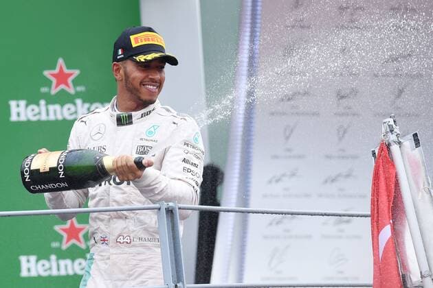 Motorsports: FIA Formula One World Championship WM Weltmeisterschaft 2016, Grand Prix of Italy, 44 Lewis Hamilton (GBR, Mercedes AMG Petronas Formula One Team), xHOCHxZWEIx