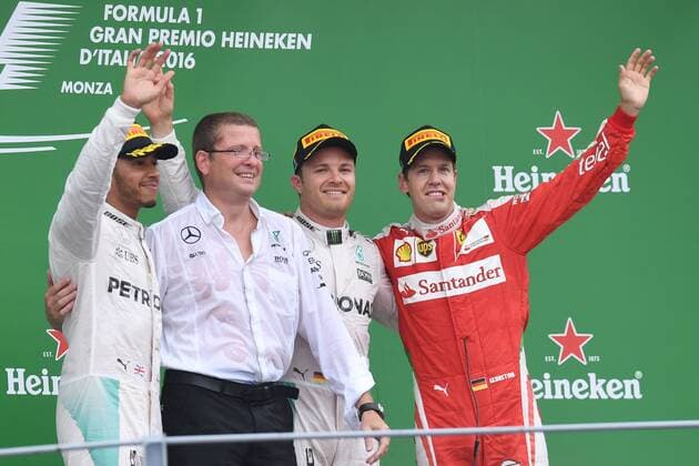 Motorsports: FIA Formula One World Championship WM Weltmeisterschaft 2016, Grand Prix of Italy, 44 Lewis Hamilton (GBR, Mercedes AMG Petronas Formula One Team), Simon Cole (Mercedes AMG Petronas Formula One Team), 6 Nico Rosberg (GER, Mercedes AMG Petronas Formula One Team), 5 Sebastian Vettel (GER, Scuderia Ferrari), xHOCHxZWEIx
