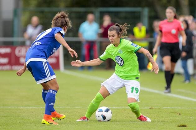 vl Laura Feiersinger (Sand, 27), Ramona Bachmann (Wolfsburg, 19), Fußball,Allianz Frauen Bundesliga, SC Sand - VfL Wolfsburg, xtgx