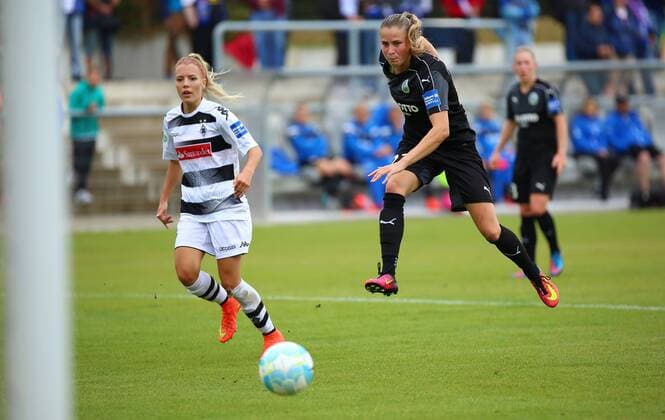 04.09.2016 xcex Deutschland, Frankfurt, Fussball, Frauenfussball Allianz Frauen-Bundesliga Saison 2016 2017 FFC Frankfurt - Borussia Mönchengladbach Ana-Maria Crnogorcevic (Frankfurt) kommt zum Schuss