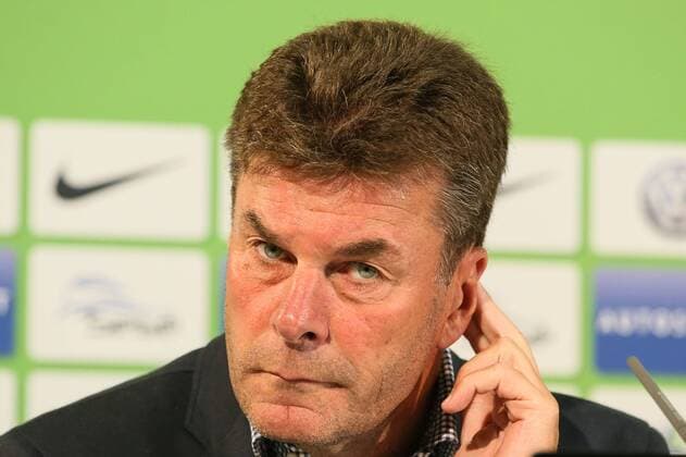 Trainer Dieter Hecking (VfL Wolfsburg) - 1. Fußball Bundesliga Saison 2016-2017 Pressekonferenz und Vorstellung beim VfL Wolfsburg in der Volkswagen Arena in Wolfsburg - Einzelbild,Portrait,Deutschland, Fußball, Mann, Maenner,18.08.2016