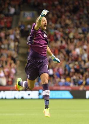 Canada s Milan Borjan jumps and screams as Canada scores its second goal of the game against El Salvador at the FIFA World Cup WM Weltmeisterschaft Fussball Soccer qualifier at BC Place Stadium in Vancouver, British Columbia, Canada, 6 September 2016. CANADÁ VS EL SALVADOR !ACHTUNG: NUR REDAKTIONELLE NUTZUNG!  cmm 20160907-636088284973864589