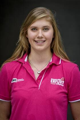 Volleyball, 1. BL Damen, Schwarz Weiss Erfurt Porträttermin SCHWARZ-WEISS ERFURT VOLLEYTEAM 07 09 2016 - Erfurt: Die Volleyball Damen erstliga Mannschaft des Schwarz-Weiss Erfurt Volleyteam. Luise Wolf 3.