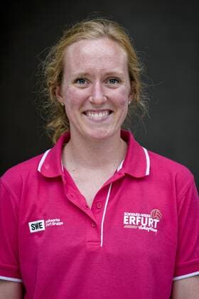 Volleyball, 1. BL Damen, Schwarz Weiss Erfurt Porträttermin SCHWARZ-WEISS ERFURT VOLLEYTEAM 07 09 2016 - Erfurt: Die Volleyball Damen erstliga Mannschaft des Schwarz-Weiss Erfurt Volleyteam. Alison Skayhan 12.