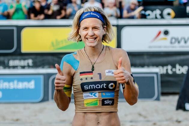 Jubel 1 Laura Ludwig (Hamburger SV ) Deutsche Beach-Volleyball Meisterschaften 2016 Timmendorfer Strand