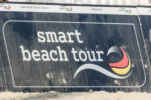 smart beach tour Logo Bande Deutsche Beach-Volleyball Meisterschaften 2016 Timmendorfer Strand