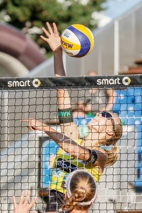 Angriff 2 Sandra Ittlinger (SV Lohhof ) Deutsche Beach-Volleyball Meisterschaften 2016 Timmendorfer Strand