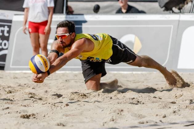 Annahme 1 Jonathan Erdmann (VCO Berlin ) Deutsche Beach-Volleyball Meisterschaften 2016 Timmendorfer Strand