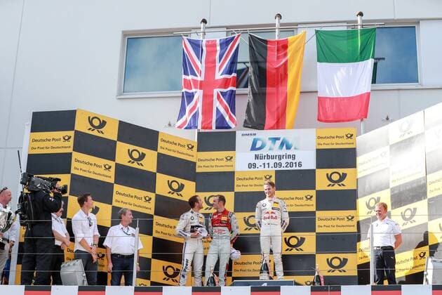 DTM Nürburgring - Falsche Nationalfahne bei der Siegerehrung Motorsports: DTM race Nuerburgring, Saison 2016, - 7. Event Nuerburgring, GER, 11 Marco Wittmann (GER, BMW Team RMG, BMW M4 DTM), 53 Jamie Green (GBR, Audi Team Rosberg, Audi RS5 DTM), 31 Tom Blomqvist (GBR, BMW Team RBM, BMW M4 DTM) xGruppexCxGmbHx