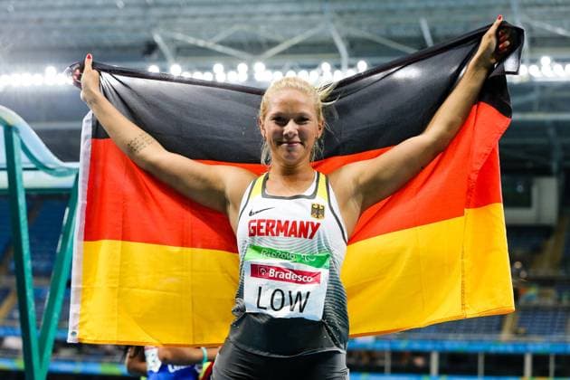Bilder des Tages - SPORT Rio 2016 Paralympic Games; Rio de Janeiro, 10.09.2016 Gold fuer Vanessa Low (GER TSV Bayer 04 Leverkusen) waehrend der Rio 2016 Paralympic Games am 10.09.2016 im Estadio Olimpico Joao Havelange in Rio de Janeiro (Brazil). Gold: Vanessa Low (GER TSV Bayer 04 Leverkusen) during the Rio 2016 Paralympic Games at Estadio Olimpico Joao Havelange, Rio de Janeiro (Brazil) on 2016-09-10. xakx