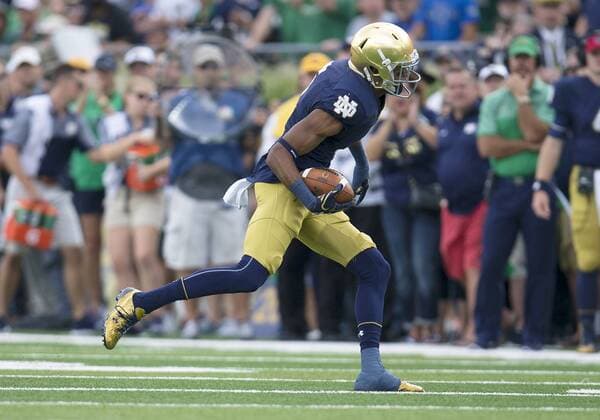 September 10, 2016: Notre Dame wide receiver Equanimeous St. Brown (6) runs with the ball during NCAA College League USA football game action between the Nevada Wolfpack and the Notre Dame Fighting Irish at Notre Dame Stadium in South Bend, Indiana. Notre Dame defeated Nevada 39-10. CSM. NCAA Football 2016: Nevada vs Notre Dame SEP 10 - ZUMAc04_