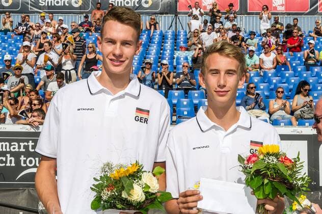 Deutsche smart Beach-Volleyball Meisterschaften 2016, 11.09.2016 Robin Sowa, Lukas Pfretzschner; Ehrung bei den Deutsche smart Beach-Volleyball Meisterschaften 2016 am 11.09.2016, Timmendorfer-Strand. xPWx
