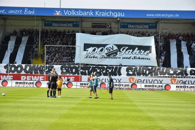 11.09.2016,SV Sandhausen vs. 1.FC Kaiserslautern Choreographie zum hundertjährigen Vereinsjubiläum des SV Sandhausen - ksp