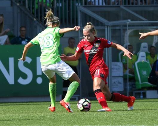 Lena Goessling (VfL Wolfsburg, 28), Nina Ehegoetz (Bayer 04 Leverkusen,11)