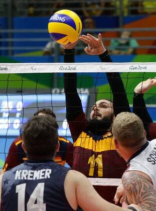 Rio de Janeiro , Paralympics , Sitzvolleyball Deutschland vs. USA , Barbaros Sayilir ( GER )
