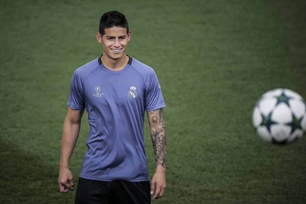 Fußball, CL, Real Madrid Training Real Madrid s Colombian midfielder James takes part in a training session of the team held at the Valdebebas sports city in Madrid, Spain, 13 September 2016. Real Madrid will face Sporting Lisboa in their UEFA Champions League Group F soccer match on 14 September 2016. Training session of Real Madrid !ACHTUNG: NUR REDAKTIONELLE NUTZUNG!  GRA073 20160913-636093672670685876