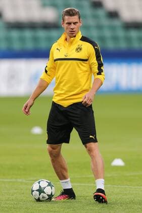 Fußball, CL, Borussia Dortmund Training 13.09.2016 - Warschau, Polen - Fussball, Champions League, Training Borussia Dortmund: Lukasz Piszczek (Borussia), team Borussia training before UEFA Champions League match against Legia Warszawa  20160913toja371