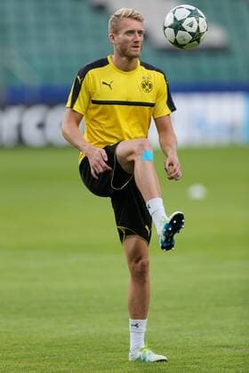 Fußball, CL, Borussia Dortmund Training 13.09.2016 - Warschau, Polen - Fussball, Champions League, Training Borussia Dortmund: Andre Schurrle (Borussia), team Borussia training before UEFA Champions League match against Legia Warszawa  20160913toja379