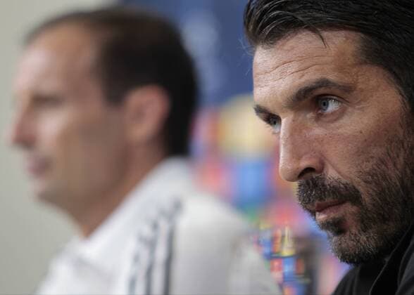 Fußball, CL, Juventus Turin Pressekonferenz September 13, 2016 - Turin, Italy - Gianluigi Buffon during the press conference PK Pressekonferenz before Champions League match between Juventus v Sevilla, in Turin, on September 13, 2016. Press Conference - Juventus v Sevilla  - ZUMAn230
