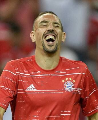Vor dem Spiel: Auwärmen Franck Ribery FC Bayern München Champions League CL Gruppenphase FC Bayern München FCB vs FC FK Rostow Rostov 13.09.2016
