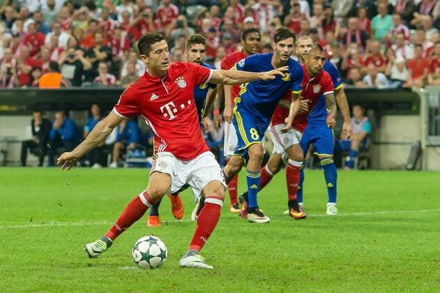 Munich, Germany 13.09.2016, UEFA Champions League - 2016 17 Season, Group D - Matchday 1, FC Bayern Muenchen - FK Rostov, Robert Lewandowski (FCB) 1:0 durch Elfmetrer ( DeFodi048