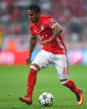 FUSSBALL CHAMPIONS LEAGUE SAISON 2016 2017 GRUPPENPHASE FC Bayern Muenchen - FK Rostow 13.09.2016 Douglas Costa (FC Bayern Muenchen) 