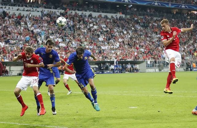 Joshua KIMMICH, FCB 32 Torschuss, schiesst das Tor zum 4-0 FC BAYERN MUENCHEN - FK ROSTOW Gruppnphase, Fussball UEFA Champions League, Muenchen, 13.09.2016 CL Saison 2016 2017
