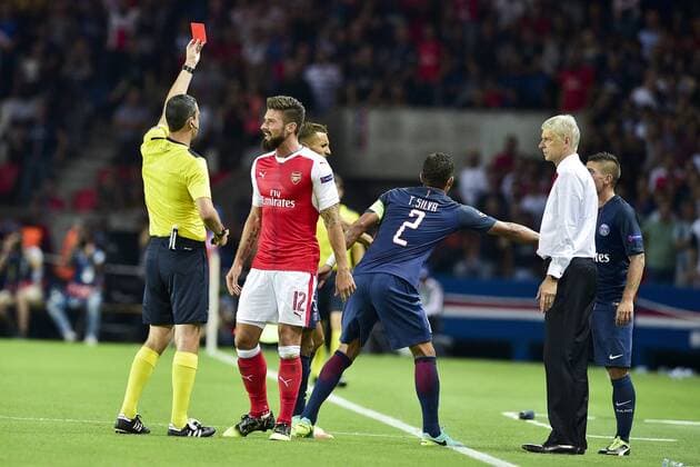 Fußball, CL, Paris St. Germain - FC Arsenal VERRATTI Marco (PSG) Olivier Giroud (Arsenal) - Fussball, Champions League, Paris Saint Germain PSG vs. Arsenal FC - 13 09 2016 JBAutissier Panoramic 