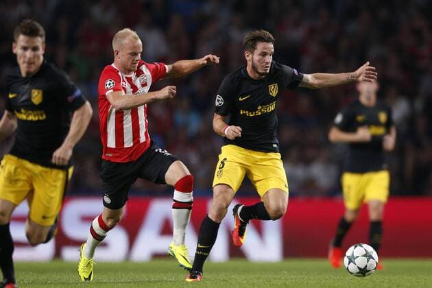 (L-R), Jorrit Hendrix of PSV, Saul Niguez of Club Atletico de Madridduring the UEFA Champions League group D match between PSV Eindhoven and Atletico Madrid on September 13, 2016 at the Philips stadium in Eindhoven, The Netherlands. PSV v Atletico Madrid UEFA Champions League 2016 2017 xVIxJeroenxPutmansxIVx 6211720