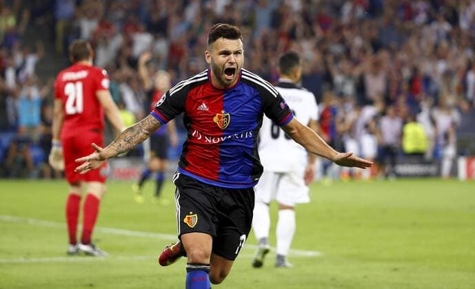 Fußball, CL, FC Basel - Ludogorez Rasgrad 13.09.2016 Basel ,Schweiz , Stadion St.Jakob Park Champions League Saison 2016 2017 FC Basel - Ludogorets Rasgard Bild zeigt Torjubel Renato Steffen (FC Basel) Aktion 