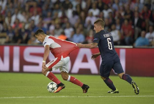 Fußball, CL, Paris St. Germain - FC Arsenal Marco Verrati ( PSG ) - Alexis ( Arsenal ) - Fussball, Champions League, Paris Saint Germain PSG vs. Arsenal FC - 13 09 2016 FedericoPestellini Panoramic 