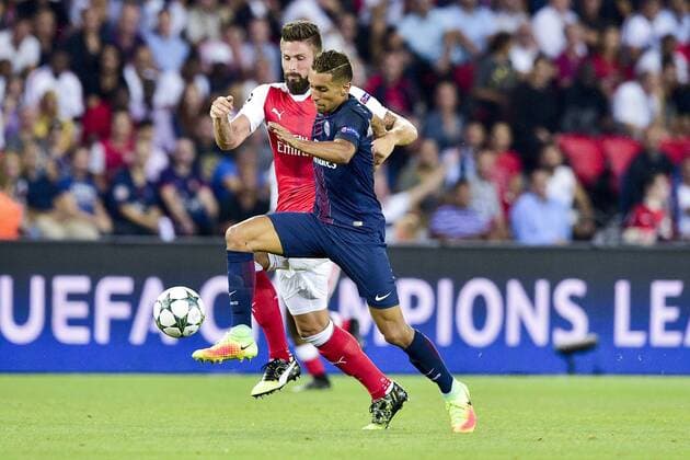 MARQUINHOS (PSG) vs Olivier Giroud (Arsenal) FOOTBALL : Paris St. Germain Paris St. Germain (PSG) vs Arsenal FC London FC London - Champions League - 13 09 2016 JBAutissierx 