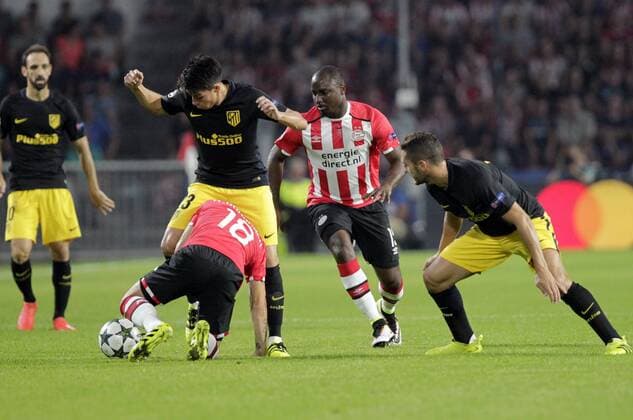13.09.2016. Phillips Stadium, Eindhoven, Holland. UEFA Champions League football. PSV Eindhoven versus Atletico Madrid. Nicolas gaitan in action xlaurent.lairysx  ActionPlus11788965