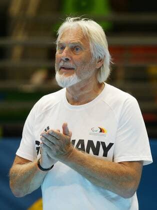 Rio de Janeiro , Paralympics , Sitzvolleyball , Deutschland vs. Brasilien , Trainer Rudi Sonnenbichler ( GER )