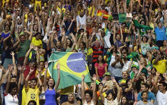 Rio de Janeiro , Paralympics , Sitzvolleyball , Deutschland vs. Brasilien , Fans Zuschauer