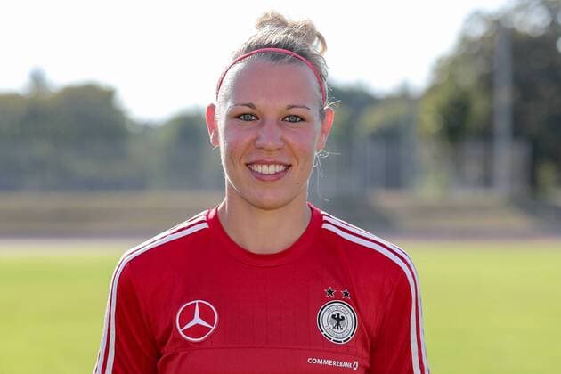 Kristin Demann (DFB, 5), Porträt, Portrait, Fussball, Frauen, Porträtfotos und Teamfoto der DFB-Frauen, xozx