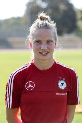 Tabea Kemme (DFB, 22), Porträt, Portrait, Fussball, Frauen, Porträtfotos und Teamfoto der DFB-Frauen, xozx
