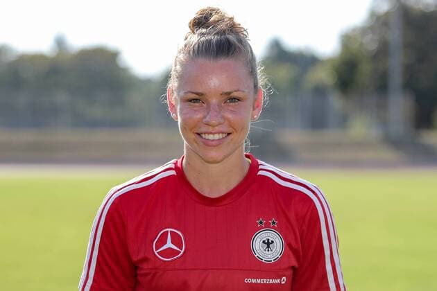 Linda Dallmann (DFB, 7), Porträt, Portrait, Neuling, Debüt, Debütantin, neue Nationalspielerin, Fussball, Frauen, Porträtfotos und Teamfoto der DFB-Frauen, xozx