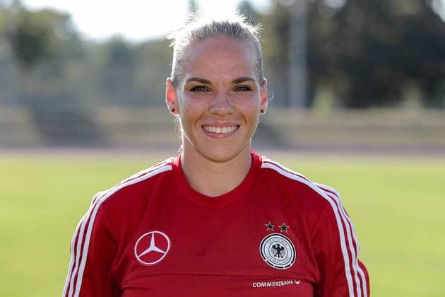 Isabel Kerschowski (DFB, 17), Porträt, Portrait, Fussball, Frauen, Porträtfotos und Teamfoto der DFB-Frauen, xozx