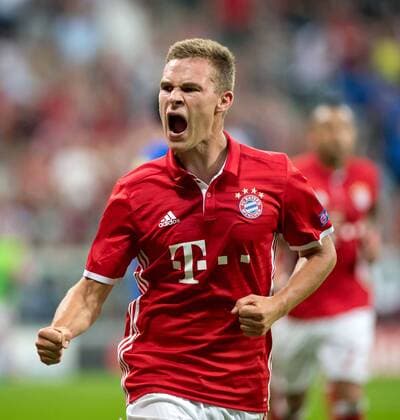 13. September 2016: Muenchen, Allianz Arena: Fussball UEFA Champions League: FC Bayern Muenchen - FK Rostow: Muenchens Joshua Kimmich jubelt ueber seinen Treffer zum 4:0.