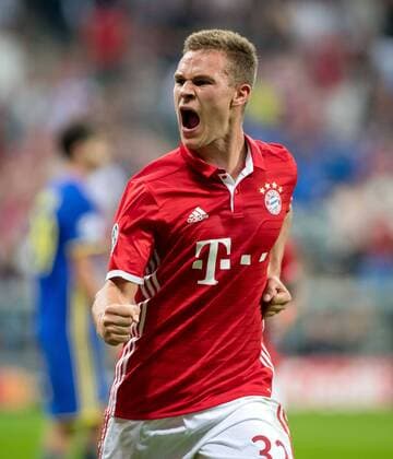 13. September 2016: Muenchen, Allianz Arena: Fussball UEFA Champions League: FC Bayern Muenchen - FK Rostow: Muenchens Joshua Kimmich jubelt ueber seinen Treffer zum 4:0.