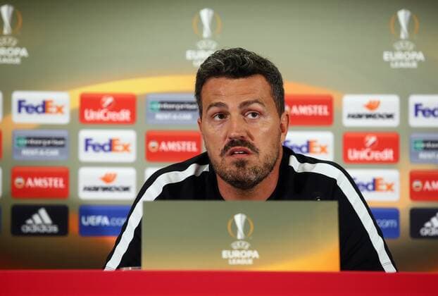 SOCCER - EL, RBS vs Krasnodar, preview SALZBURG,AUSTRIA,14.SEP.16 - SOCCER - UEFA Europa League, Red Bull Salzburg vs FK Krasnodar, preview, press conference PK Pressekonferenz RBS. Image shows head coach Oscar Garcia (RBS). GEPAxpictures xFelixxRoittner