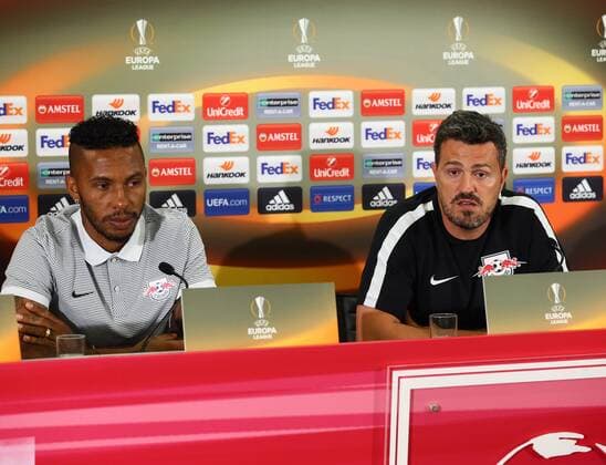 SOCCER - EL, RBS vs Krasnodar, preview SALZBURG,AUSTRIA,14.SEP.16 - SOCCER - UEFA Europa League, Red Bull Salzburg vs FK Krasnodar, preview, press conference PK Pressekonferenz RBS. Image shows Paulo Miranda and head coach Oscar Garcia (RBS). GEPAxpictures xFelixxRoittner