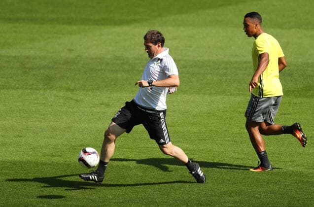 Anderlecht s head coach Rene Weiler pictured in action during a training session of Belgian first league soccer team RSC Anderlecht, Wednesday 14 September 2016. Tomorrow Anderlecht is playing the first game of the group stage of the Europa League competition against Azerbaidjan club FK Gabala, in the group C. VIRGINIExLEFOUR  x04931276x