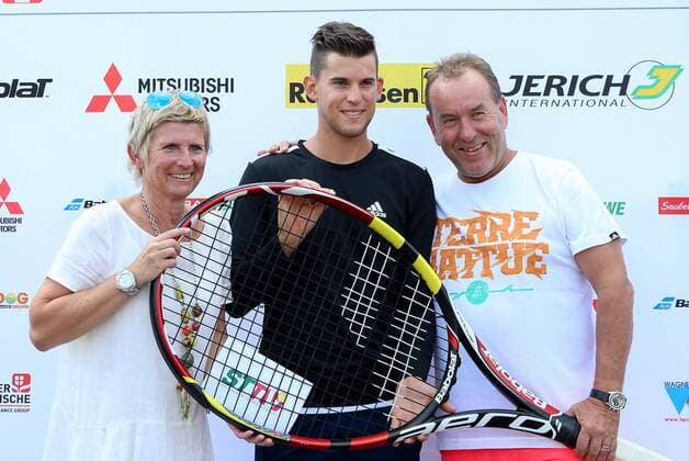 TENNIS - STTV, Try Out Day LEIBNITZ,AUSTRIA,14.SEP.16 - TENNIS - STTV, Try Out Day. Image shows president Barbara Muhr (STTV), Dominic Thiem (AUT) and Guenther Bresnik. GEPAxpictures xChristianxWalgram