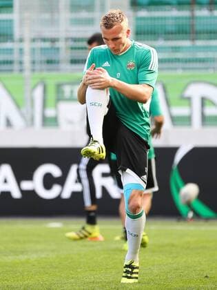 SOCCER - EL, Rapid vs Genk, preview VIENNA,AUSTRIA,14.SEP.16 - SOCCER - UEFA Europa League, SK Rapid Wien vs KRC Genk, preview, training Rapid. Image shows Christopher Dibon (Rapid). Keywords: Wien Energie. GEPAxpictures xPhilippxBrem