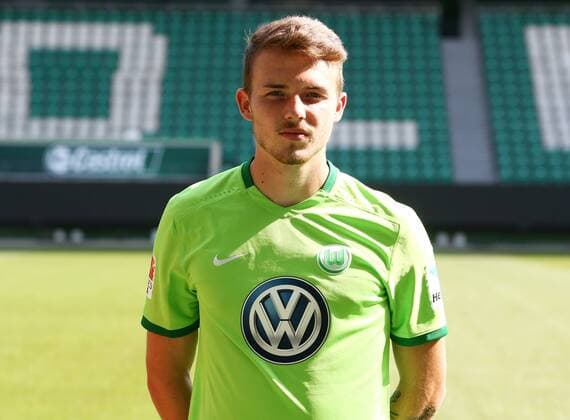 Jannes Horn (21) Einzelbild Querformat Fußball Fussball GER 1.BL Porträttermin 2016 2017 VfL Wolfsburg 14.09.2016